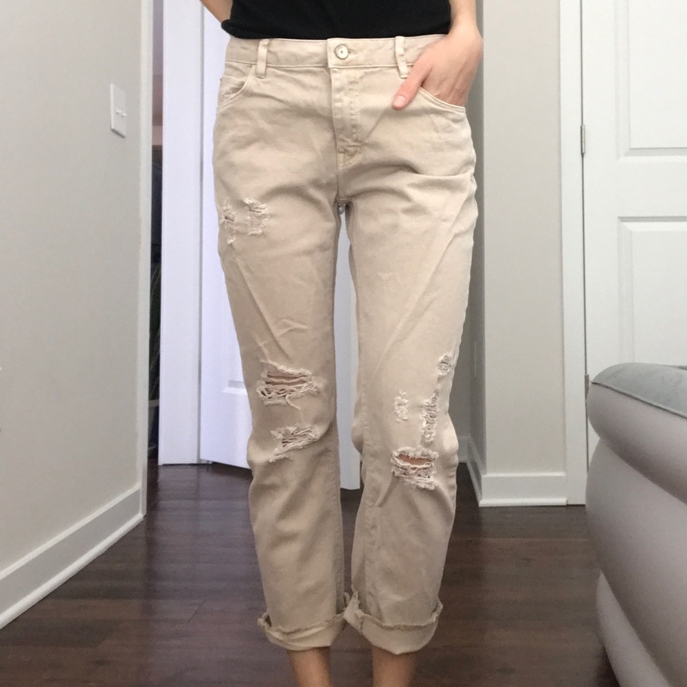 ⭐️FREE Zara Distressed Boyfriend Jean